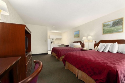 Days Inn by Wyndham Augusta/Fort Gordon image 4
